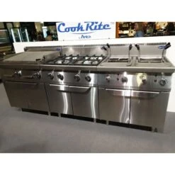 CUCINA A GAS 4 FUOCHI Prof 90 12 KW -Macchine del Gusto cucina gas 4 fuochi 12 at9g4b f 2 4